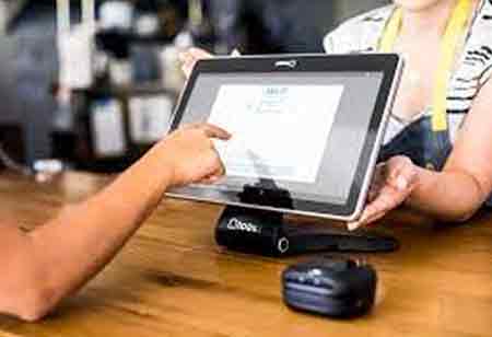 Importance of Adopting Technology in the Restaurant Sector