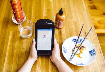 Customer Facing Technology: How it Can Benefit Restaurants 